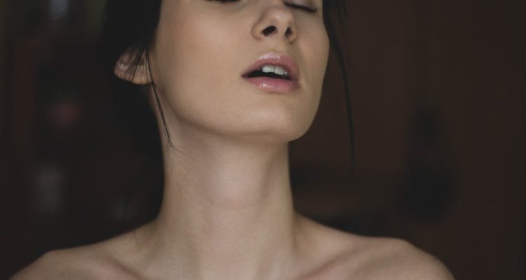découvrez un guide complet sur le monde adulte, explorant la maturité, les relations, et la responsabilité, tout en abordant les thématiques de la sexualité et du bien-être. préparez-vous à une aventure enrichissante et informative.