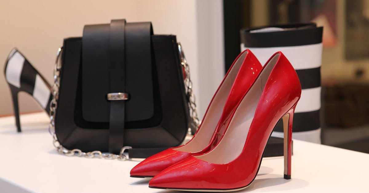 découvrez les dernières tendances de la mode avec notre sélection exclusive de vêtements et accessoires. restez élégant et à la pointe du style grâce à nos conseils et inspirations pour tous les goûts. explorez l'univers de la fashion dès maintenant !