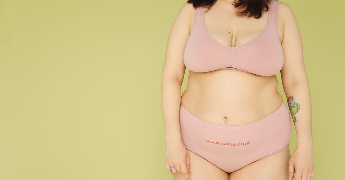 découvrez les dernières tendances en lingerie pour sublimer votre silhouette et exprimer votre style. des ensembles délicats aux modèles audacieux, plongez dans l'univers de la lingerie moderne et trouvez les pièces incontournables pour chaque occasion.