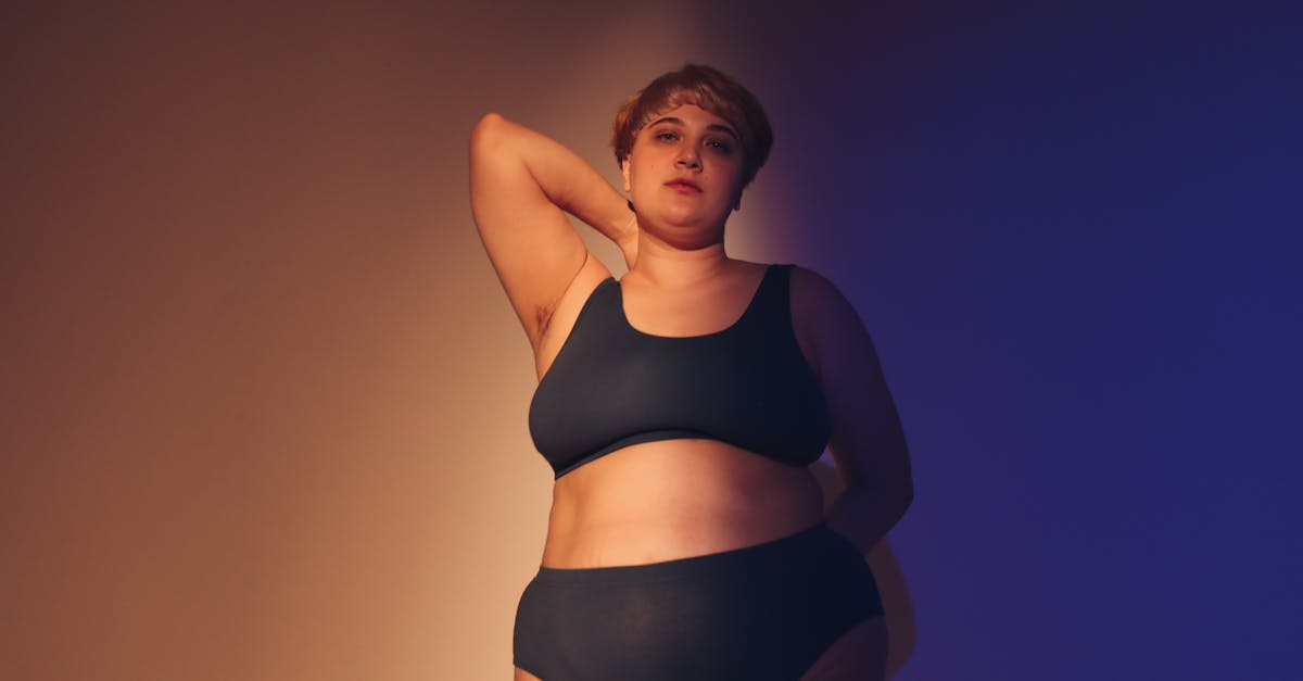 découvrez les dernières tendances en lingerie pour sublimer votre silhouette et affirmer votre style. explorez des designs innovants, des matières élégantes et des coupes flatteuses qui allient confort et sensualité.