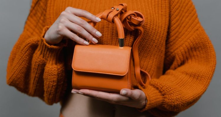 découvrez notre sélection de mini vibromasseurs, compacts et puissants, conçus pour procurer des sensations intenses où que vous soyez. parfaits pour une utilisation discrète, ces jouets intimes allient plaisir et praticité. explorez votre plaisir avec style!