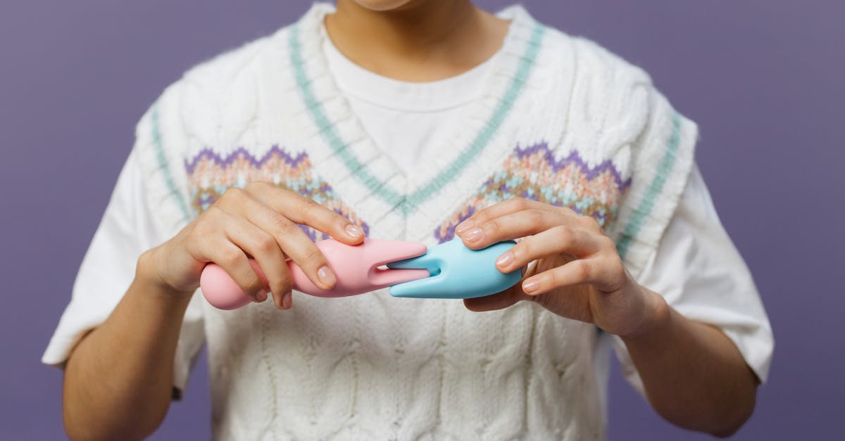 découvrez notre sélection de sex toys de haute qualité pour pimenter votre vie intime. explorez des options variées allant des vibromasseurs aux jeux érotiques, conçus pour stimuler vos sens et enrichir vos moments de plaisir. trouvez l'accessoire parfait qui répond à vos désirs et éveille votre imagination.