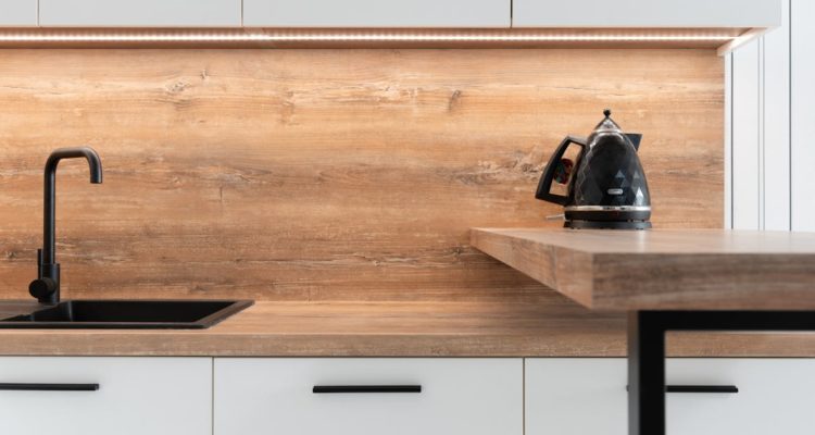 découvrez les dernières tendances en matière de décoration intérieure et d'aménagement. inspirez-vous des styles modernes et des innovations en matière de design pour transformer votre maison en un espace unique et accueillant.