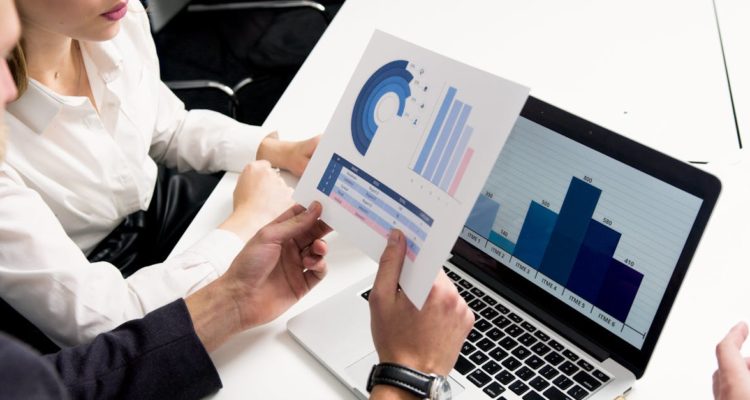 découvrez notre trading academy, l'endroit idéal pour apprendre les stratégies de trading, maîtriser les analyses techniques et développer vos compétences financières. rejoignez-nous pour transformer votre passion pour les marchés en succès financier !