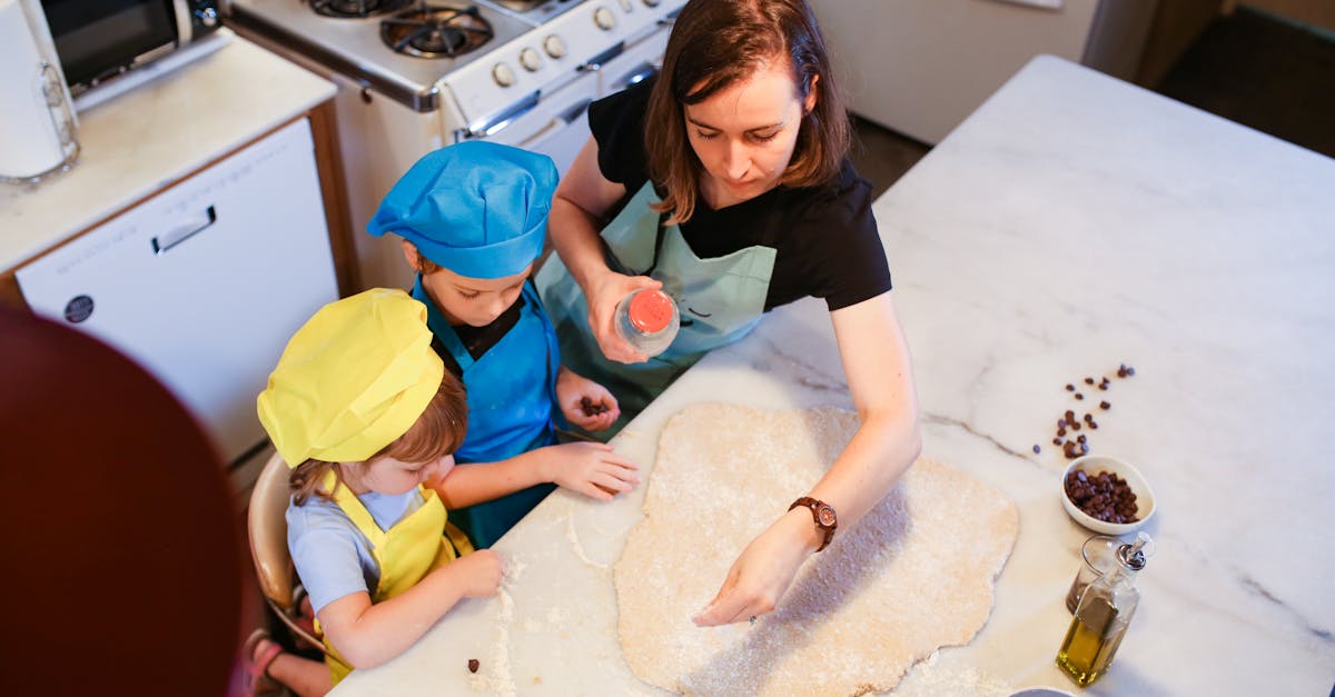 découvrez nos astuces de cuisine incontournables pour réussir vos recettes facilement, gagner du temps en cuisine et impressionner vos convives avec des plats savoureux.