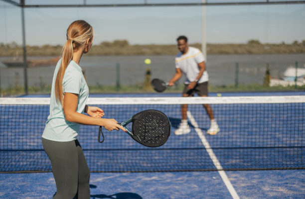 normes construction court de pickleball